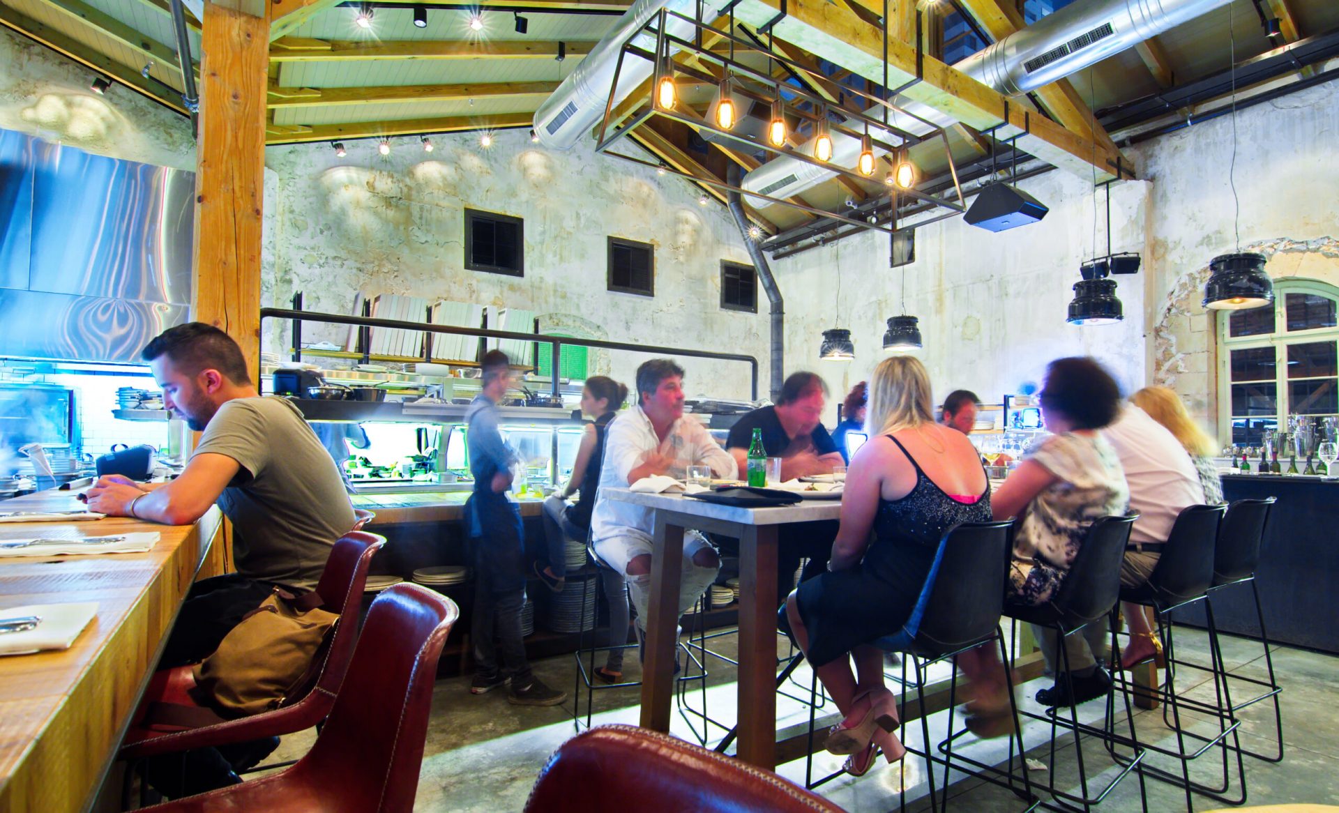 Top Tips: How to use Background Music in your Restaurant